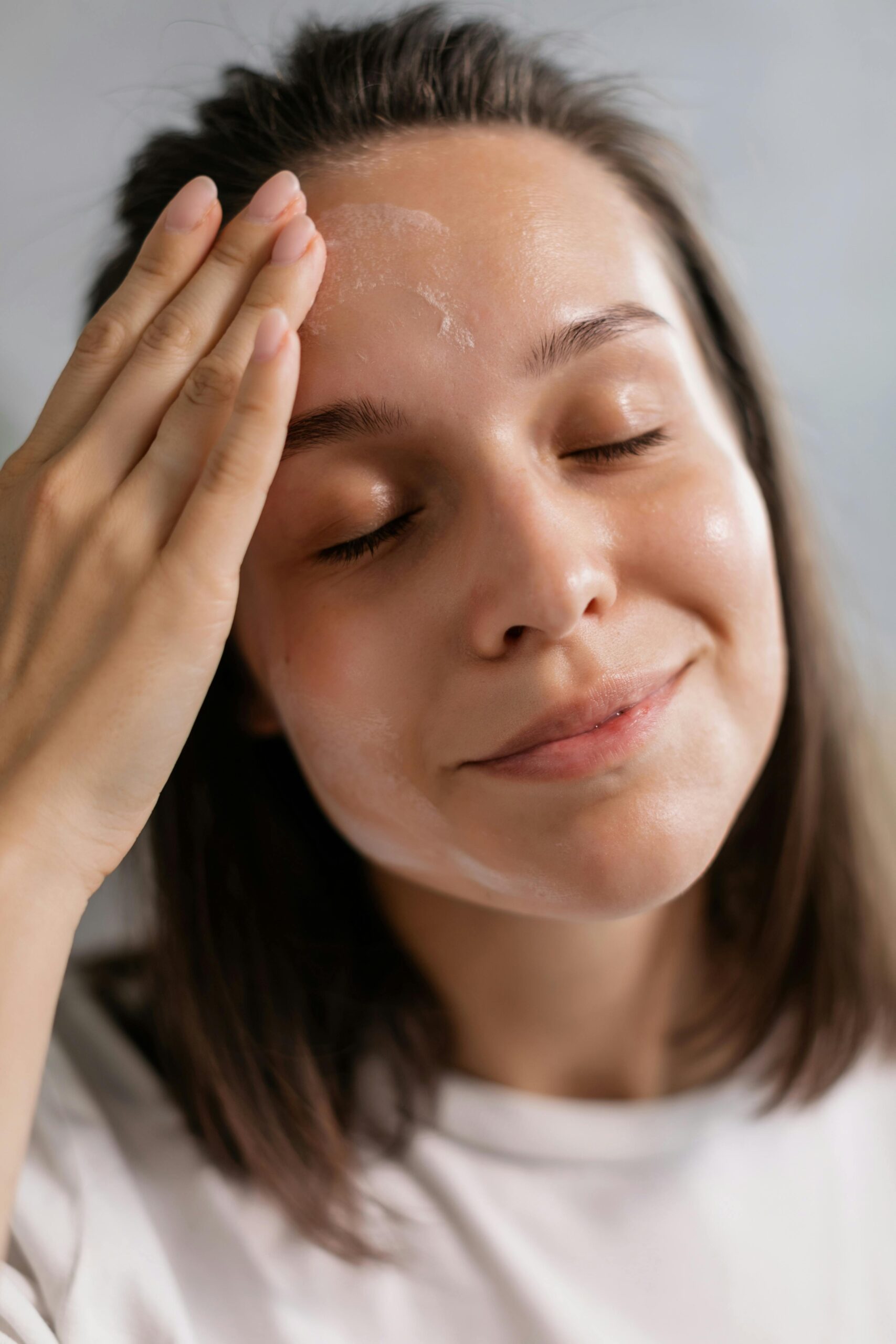 Noor Care INDIA Face Wash for Glowing Skin – Tan Removal and Anti-Blemish Cleanser for Sensitive, Dry, and Normal Skin Types" Purpose: The alt text describes the product accurately for search engines and makes it accessible for users with visual impairments (screen readers).